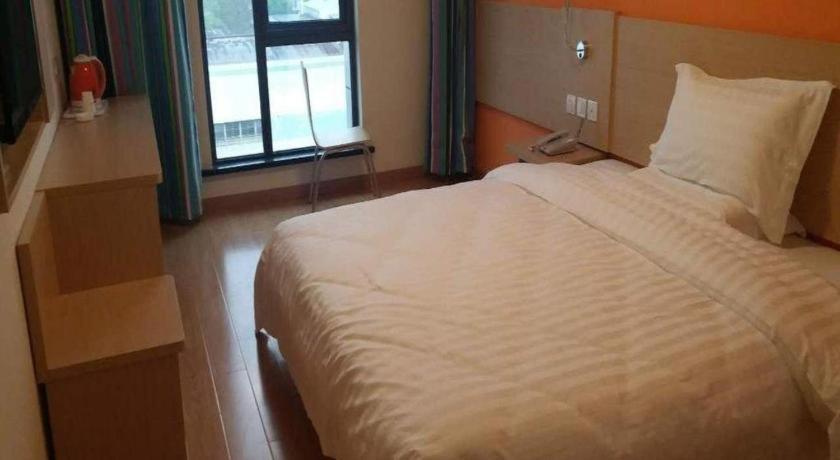 7 Days Inn Shanghai Minhang Dongchuan Road Jiaotong University Exterior photo